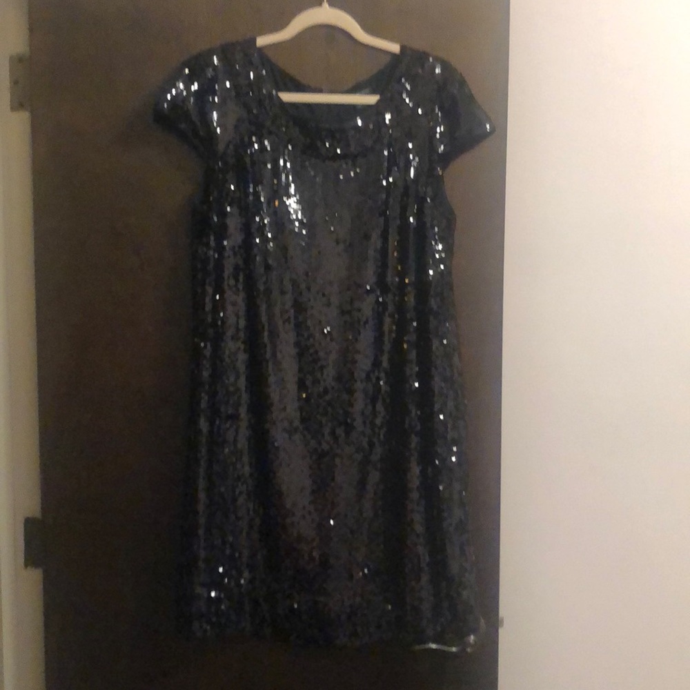 💥Banana Republic Sequins Shift Dress💥